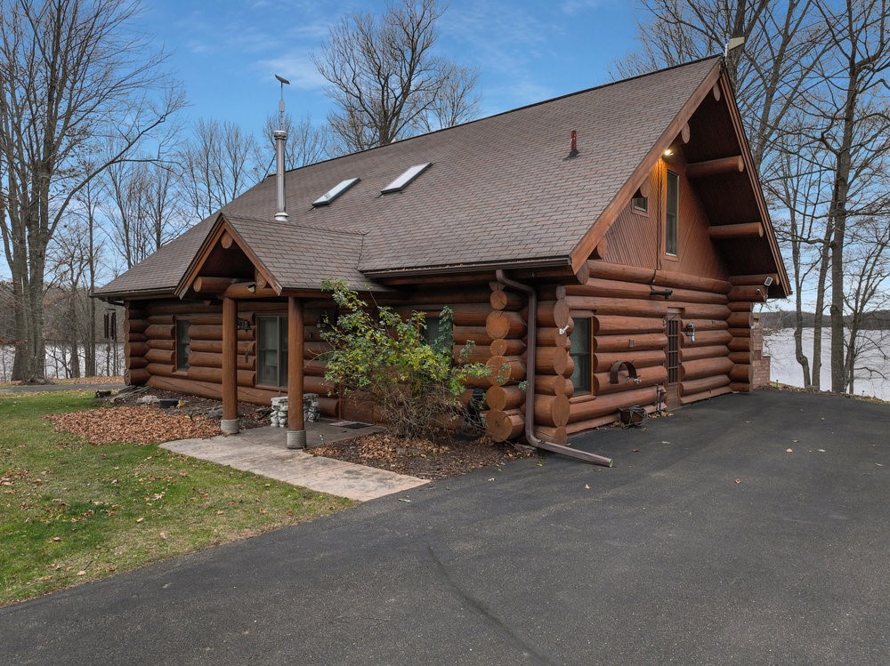 15950 366th Street Property Photo 1