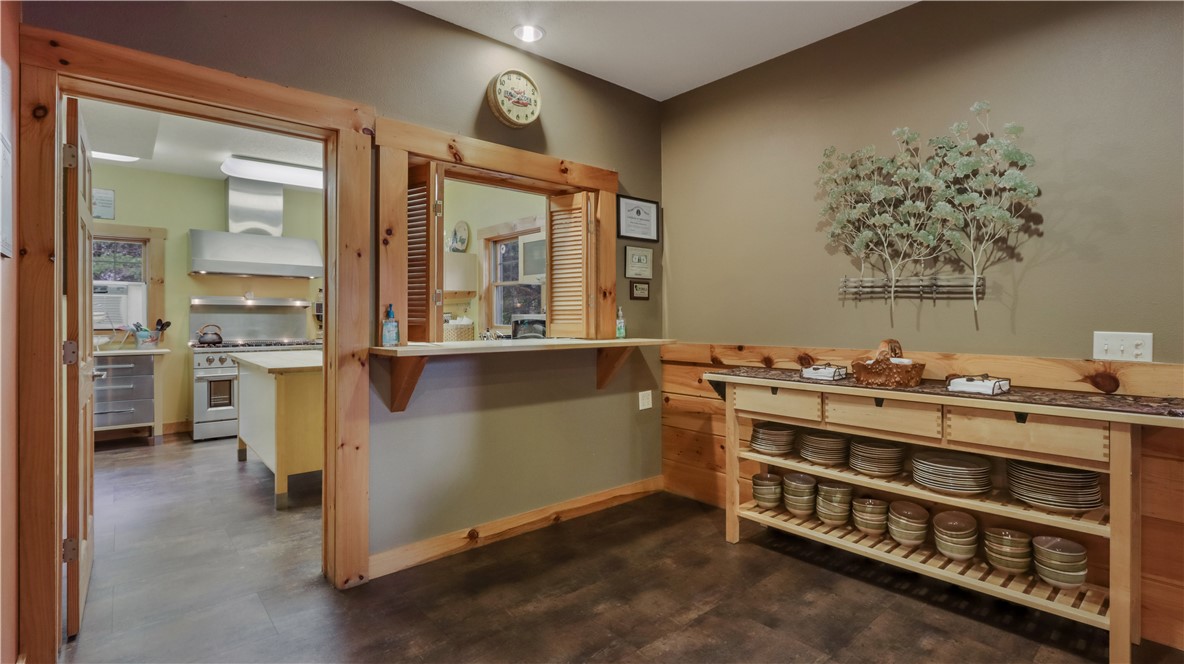 18059 County Highway Oo Property Photo 8