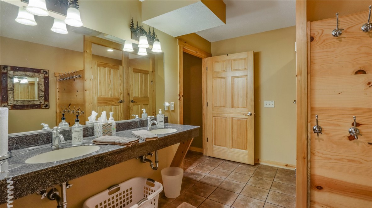 18061 County Highway Oo Property Photo 16