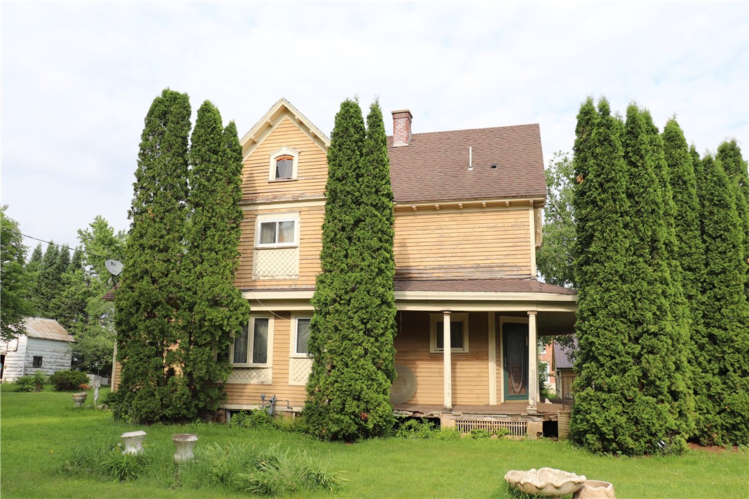 35726 5th Street Property Photo 1