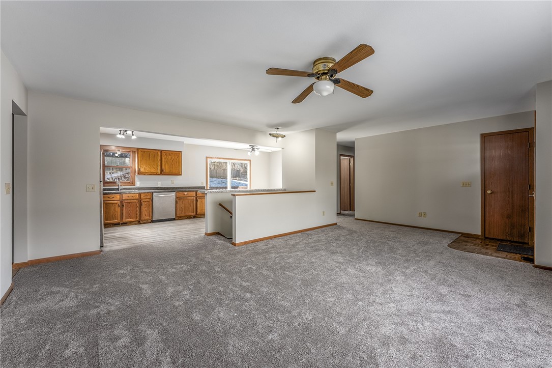 5516 174th Street Property Photo 5