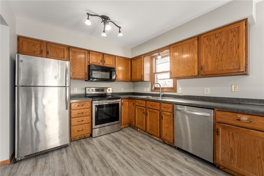 5516 174th Street Property Photo 9