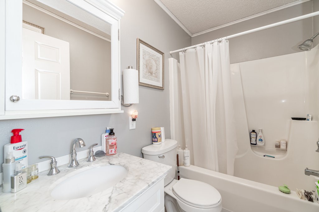 2655 Freeway Drive Property Photo 16