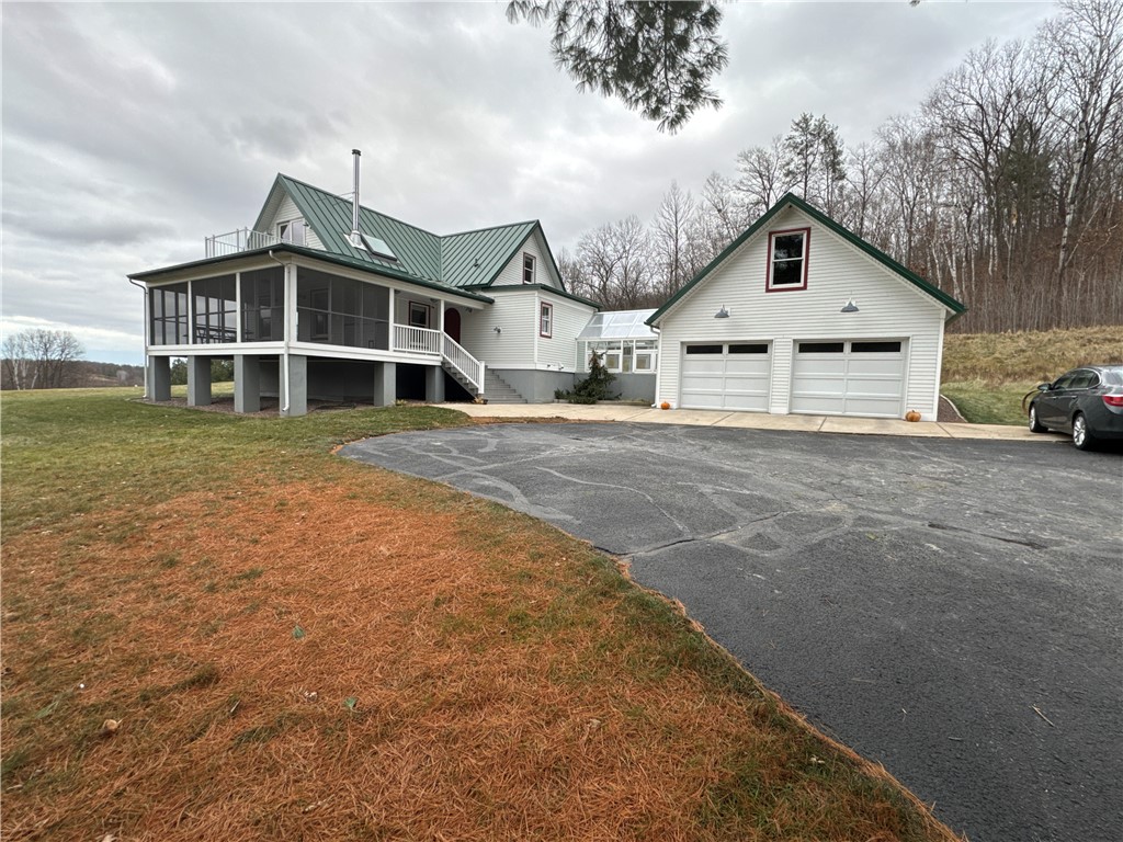 N13859 250th Property Photo 1