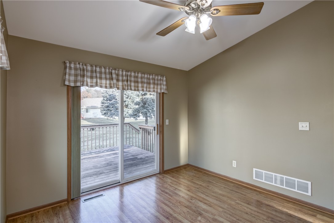 1032 Evergreen Lane Property Photo 12
