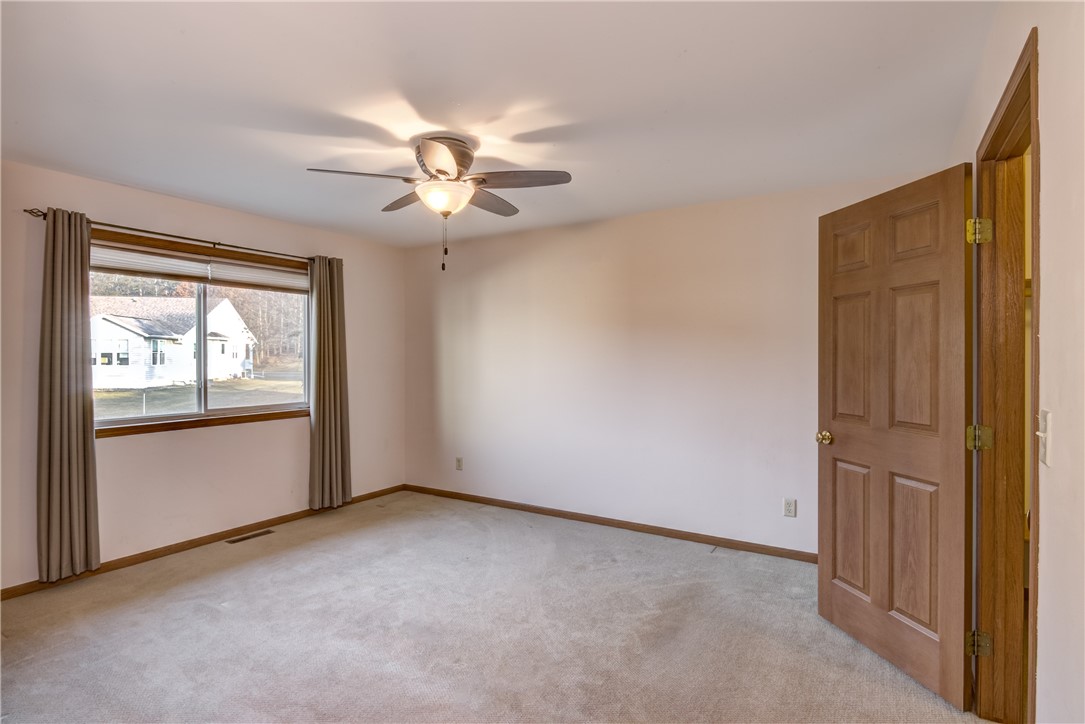 1032 Evergreen Lane Property Photo 14