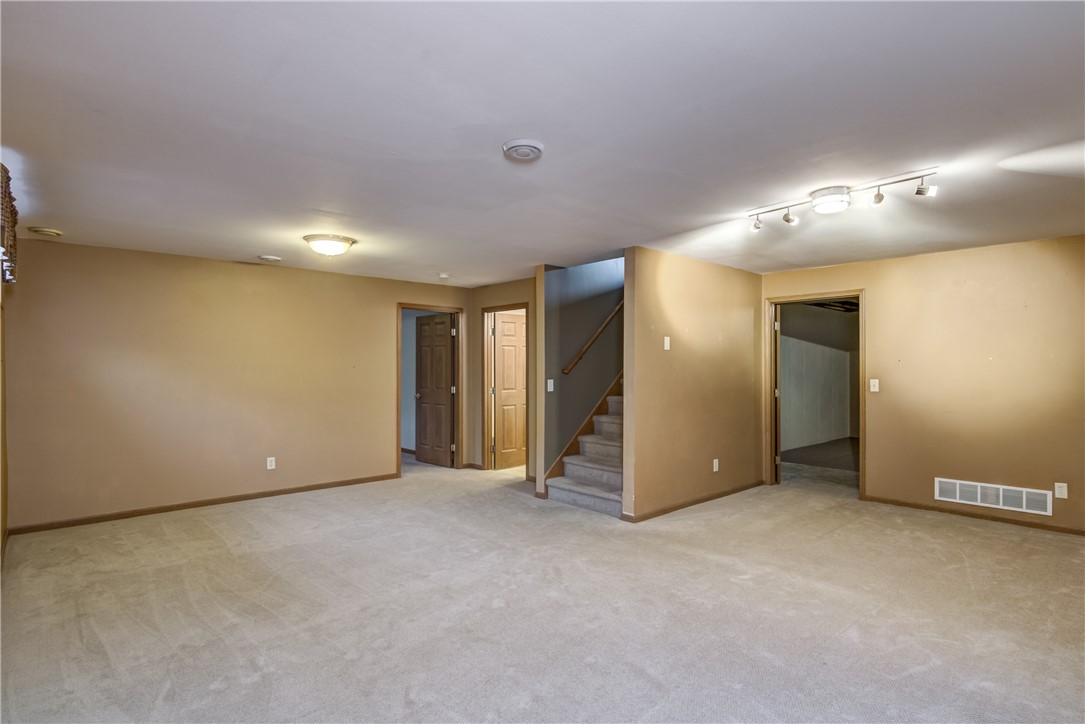 1032 Evergreen Lane Property Photo 20