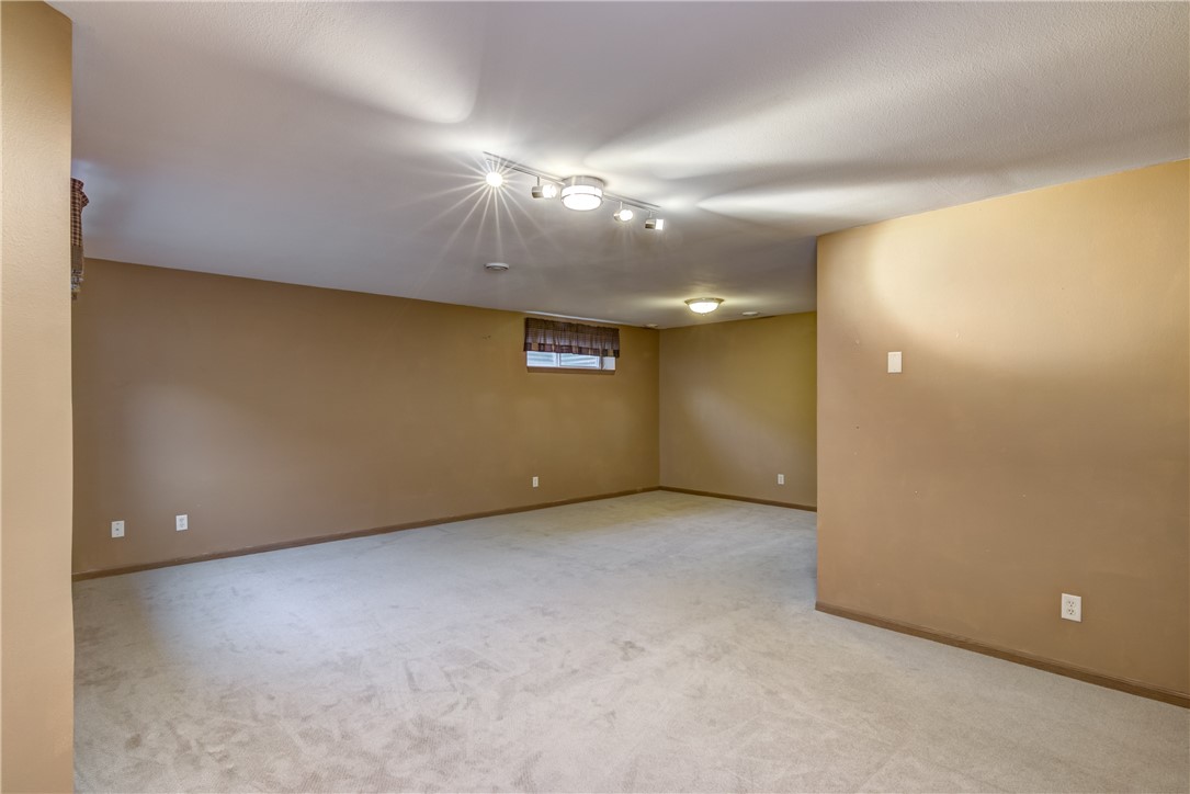 1032 Evergreen Lane Property Photo 22