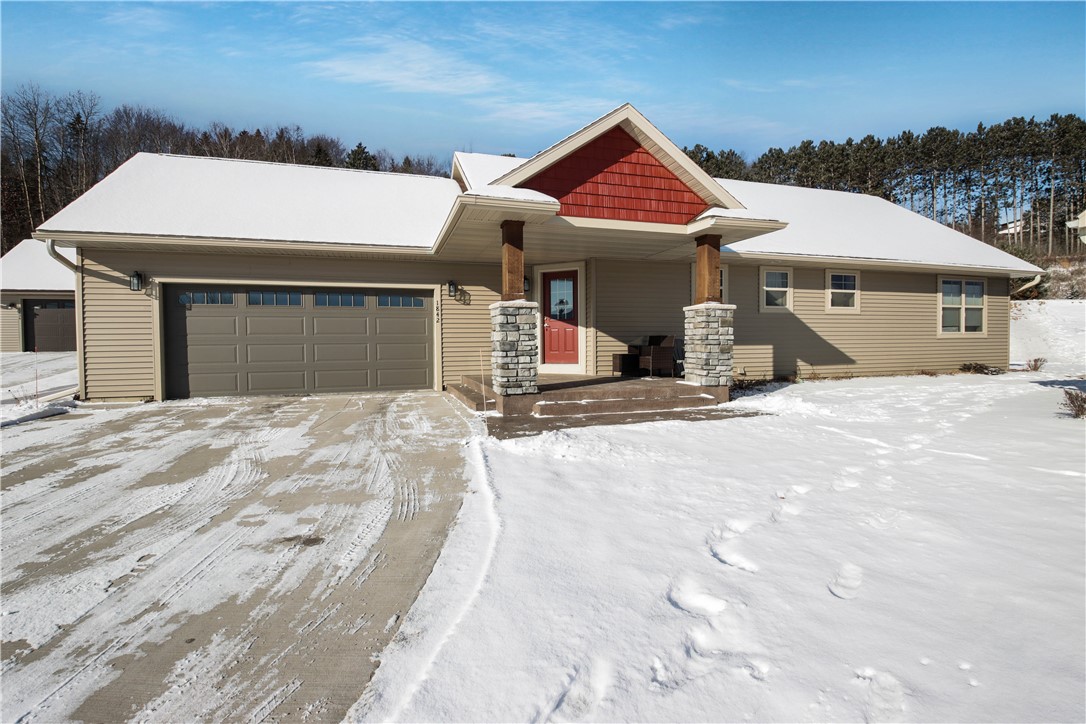 1842 Luke Place Property Photo 1