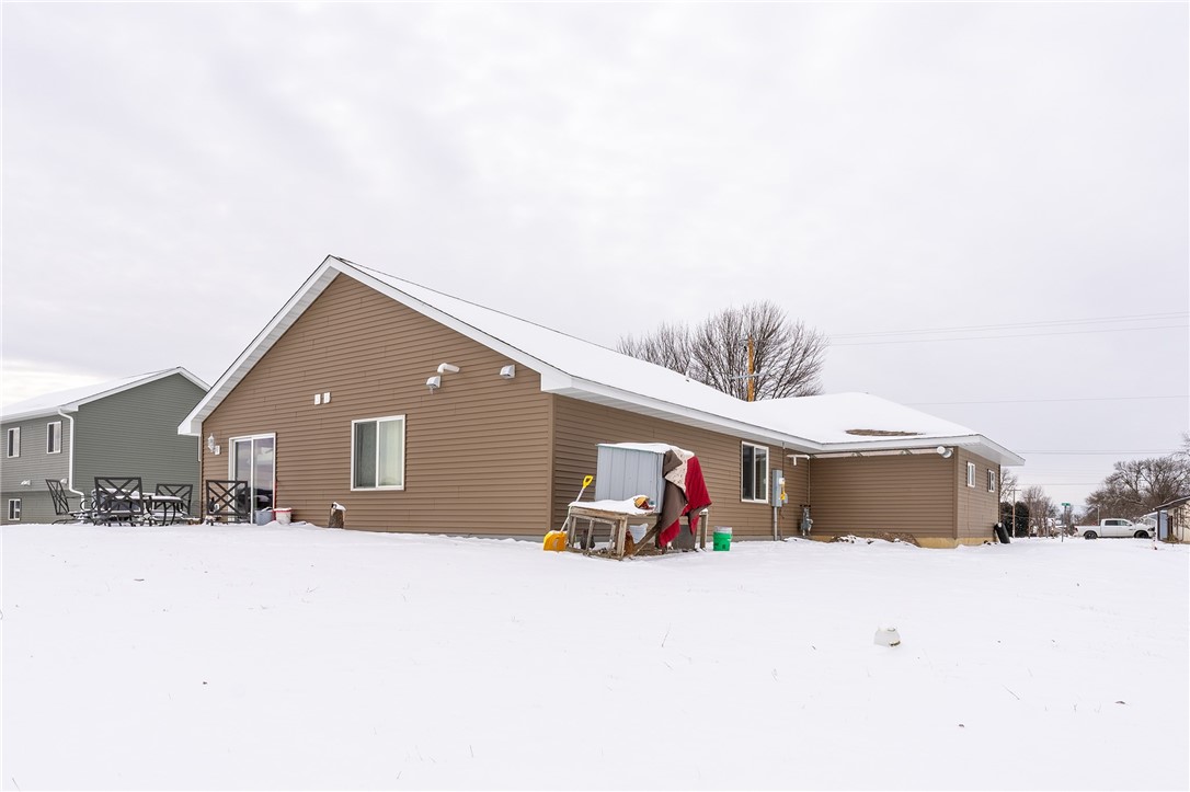 308 Dunn Street Property Photo 5
