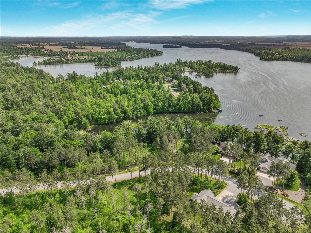 107/108 11 3/8 Avenue Property Photo 6