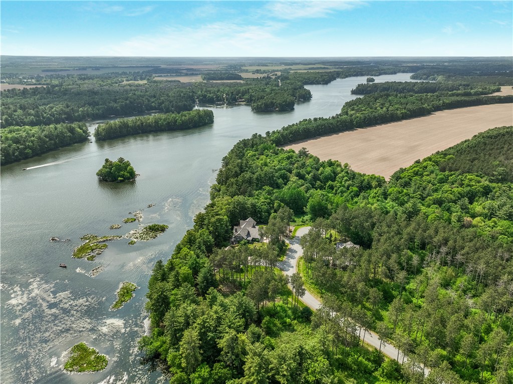 107/108 11 3/8 Avenue Property Photo 9