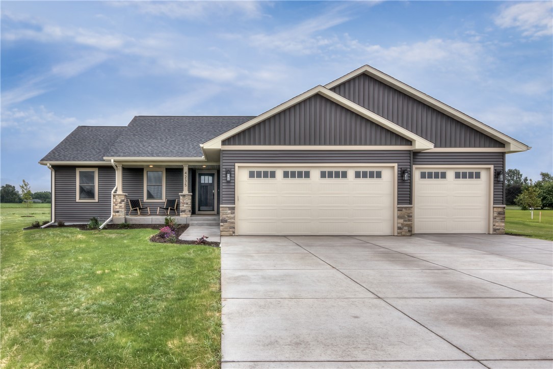 4235 142nd Street Property Photo 1