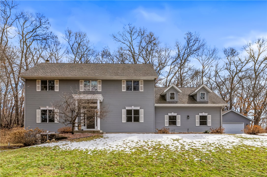 E4455 Pinewood Circle Property Photo