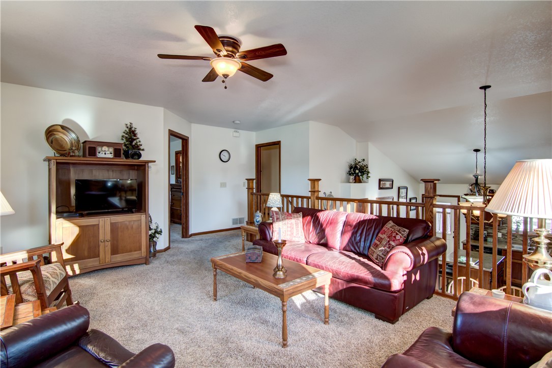 2417 Lake Court Property Photo 3