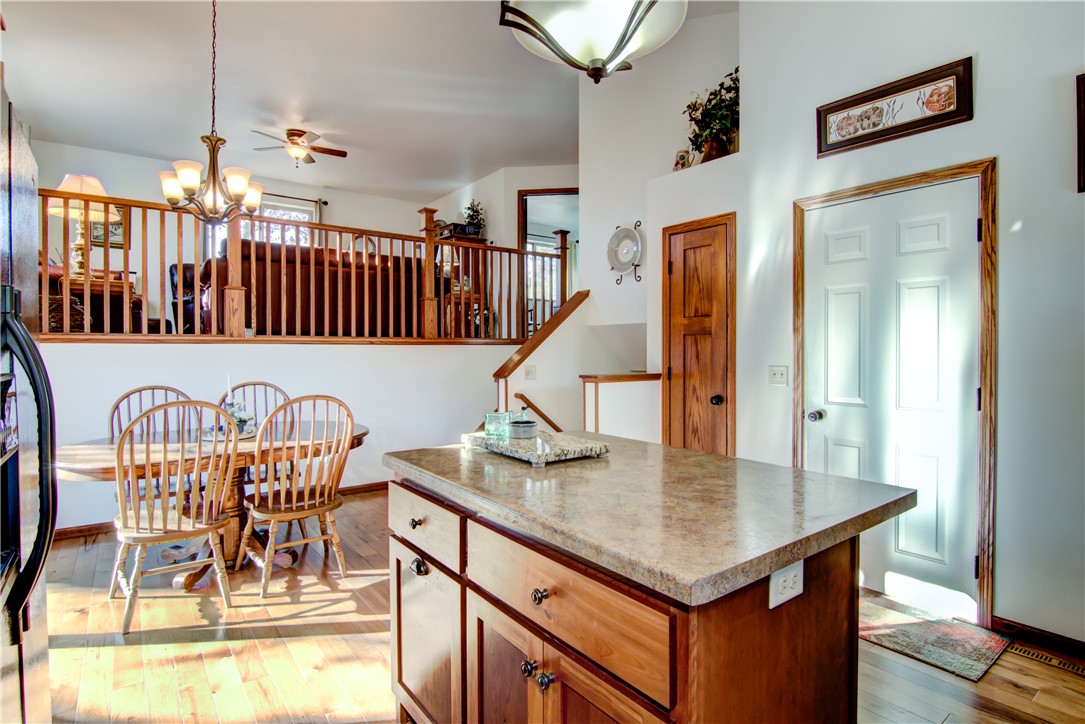 2417 Lake Court Property Photo 6