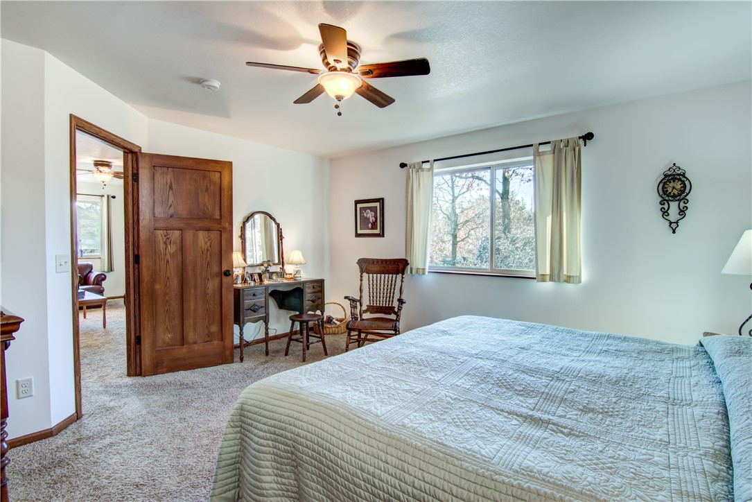 2417 Lake Court Property Photo 12