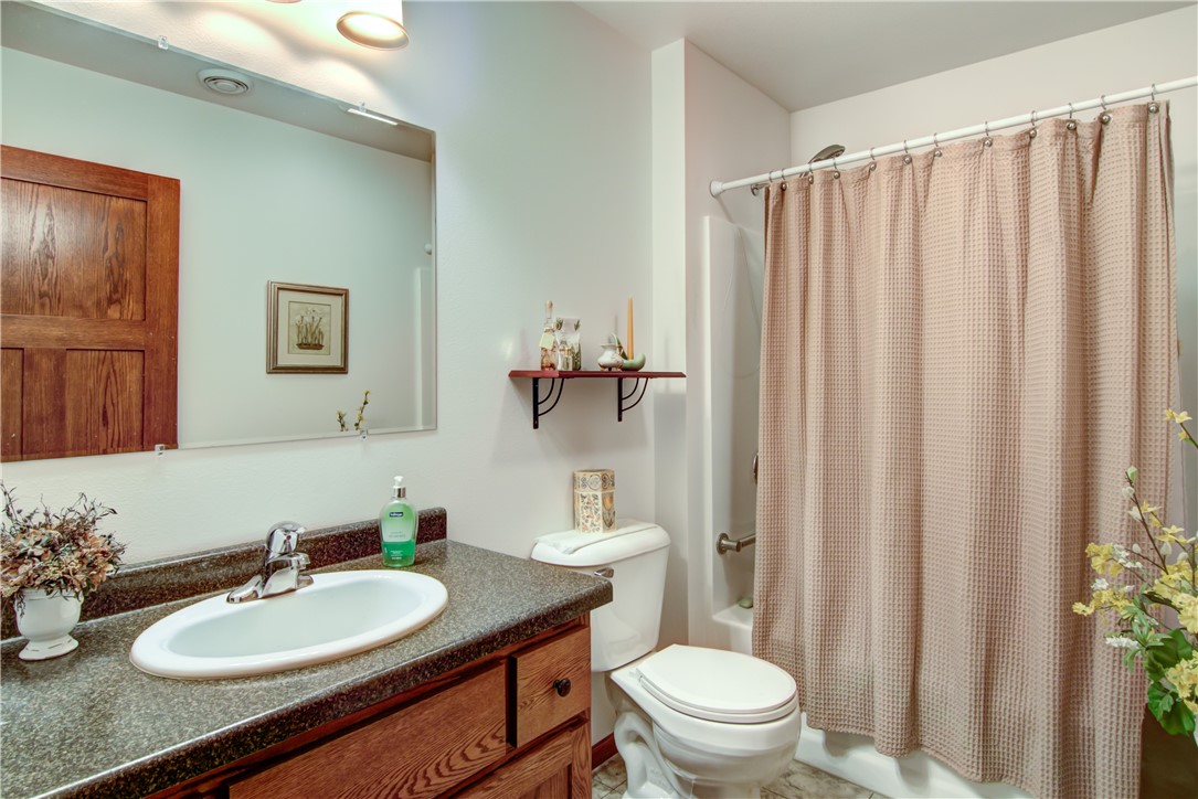 2417 Lake Court Property Photo 15