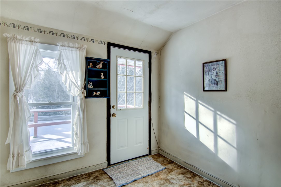 212 Moen Street Property Photo 16