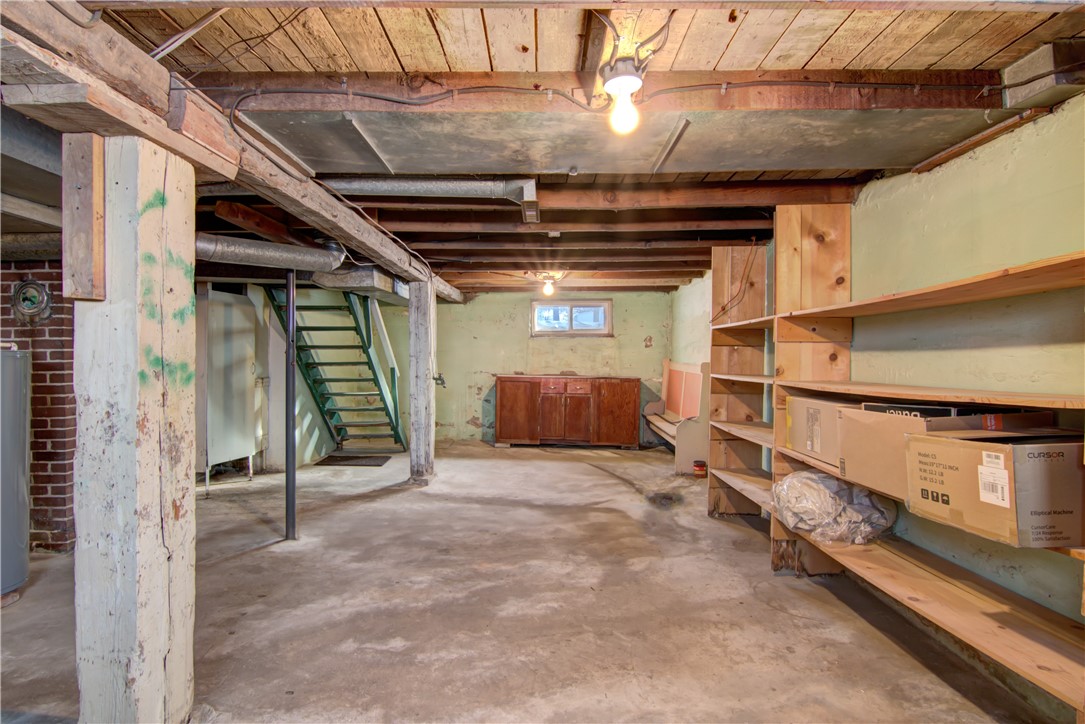 212 Moen Street Property Photo 21