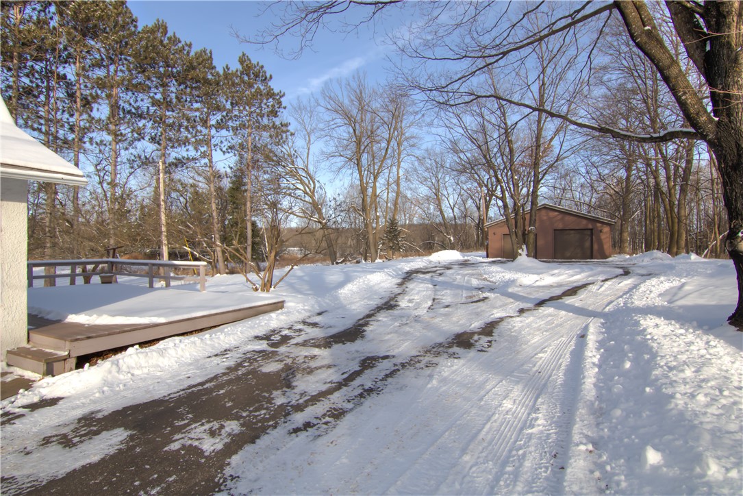 212 Moen Street Property Photo 23