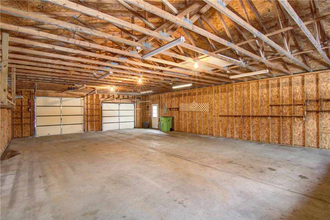 212 Moen Street Property Photo 25