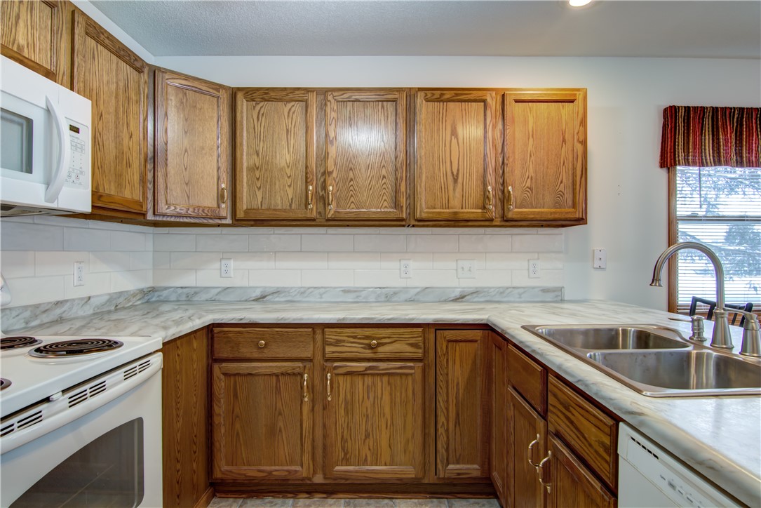 1158 W Hamilton Avenue Property Photo 6