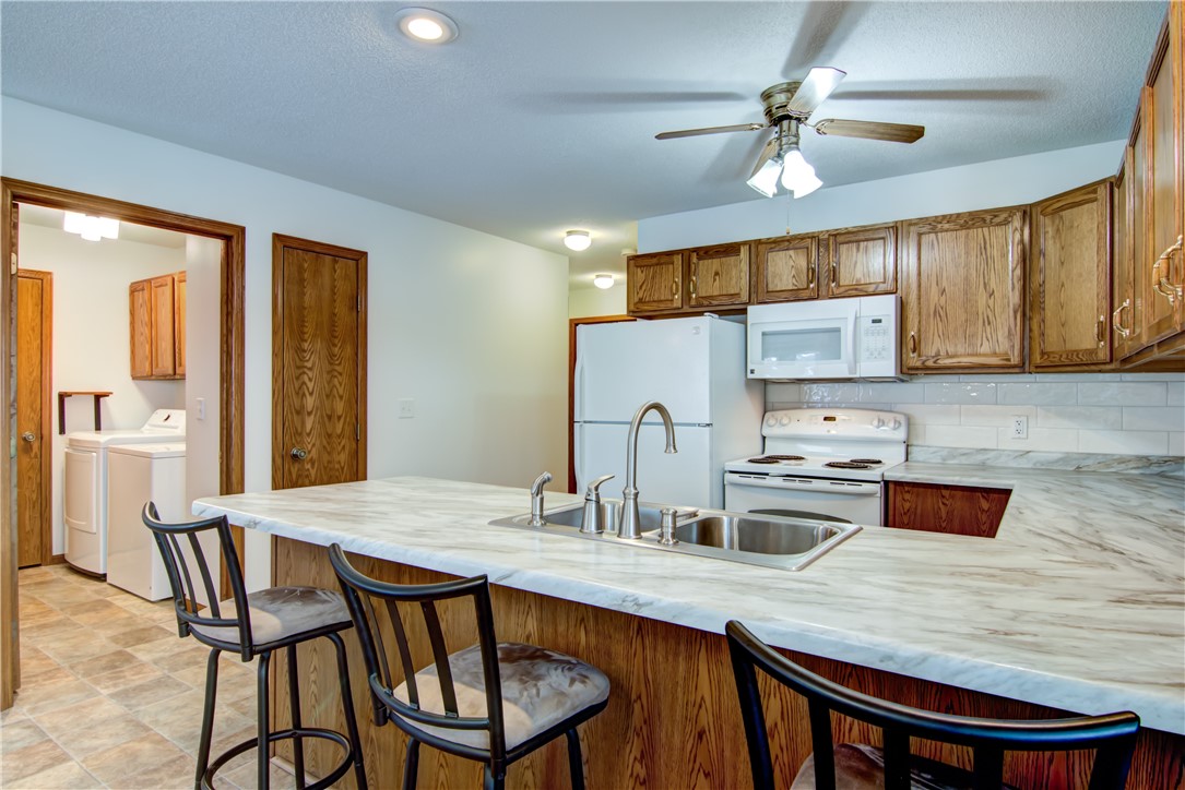 1158 W Hamilton Avenue Property Photo 8