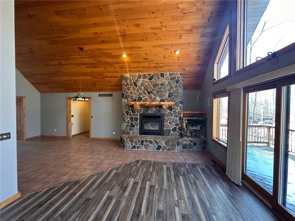 8823 N Highline Road Property Photo 11