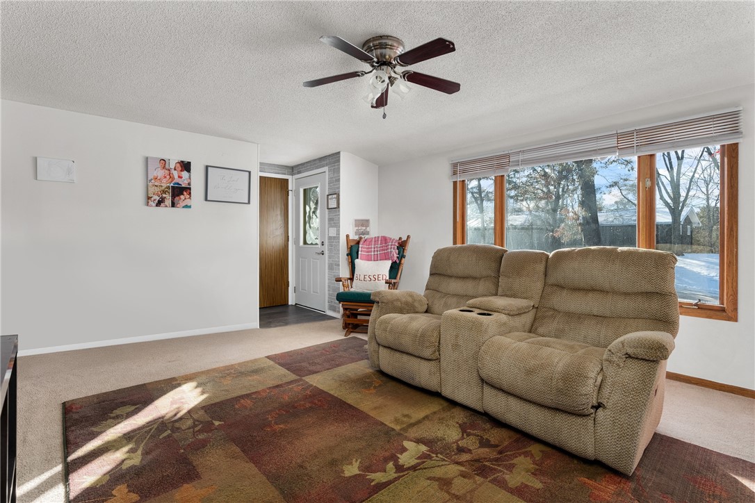 1109 16th Avenue E Property Photo 4