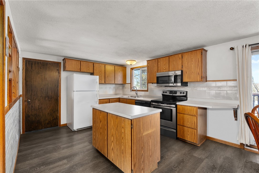 1109 16th Avenue E Property Photo 5