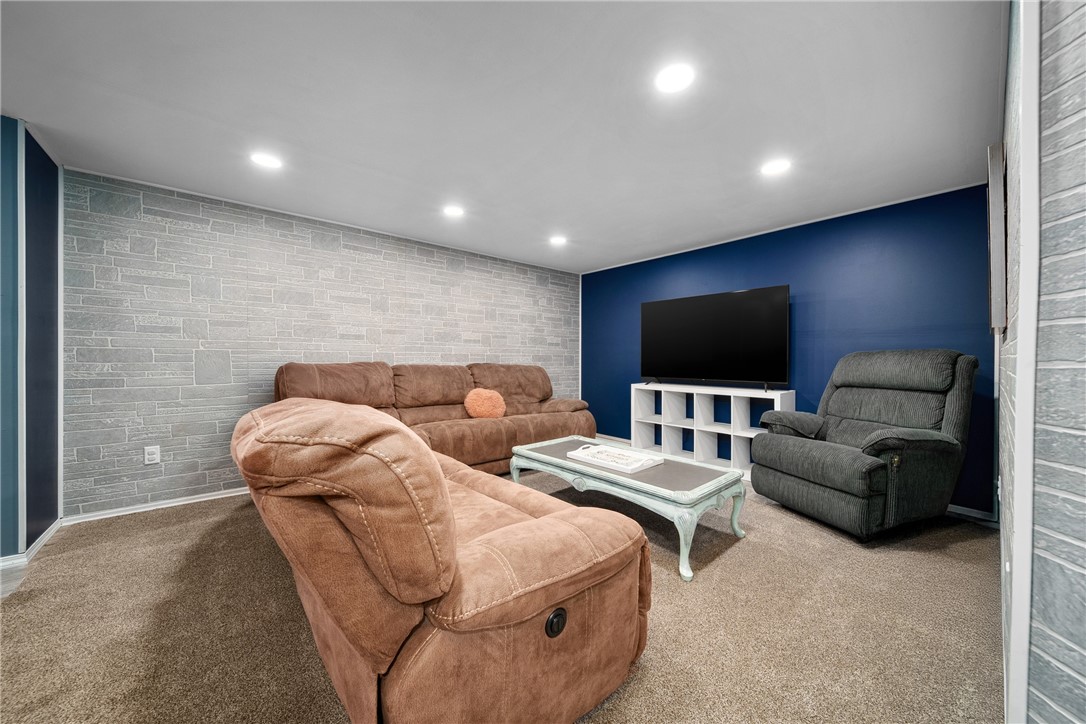 1109 16th Avenue E Property Photo 16
