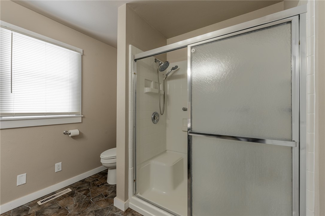 334 E 2nd Avenue Property Photo 14