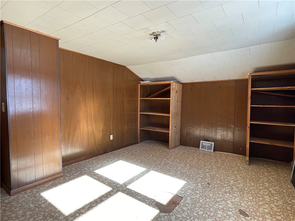 26 N Park Street Property Photo 23