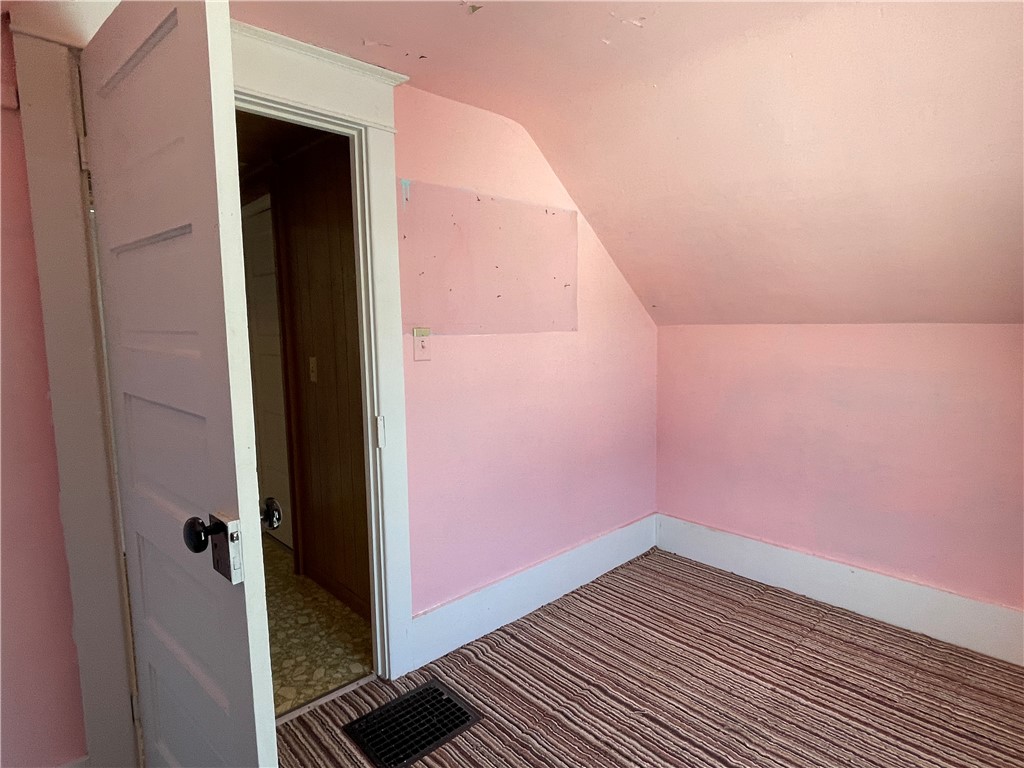 26 N Park Street Property Photo 26
