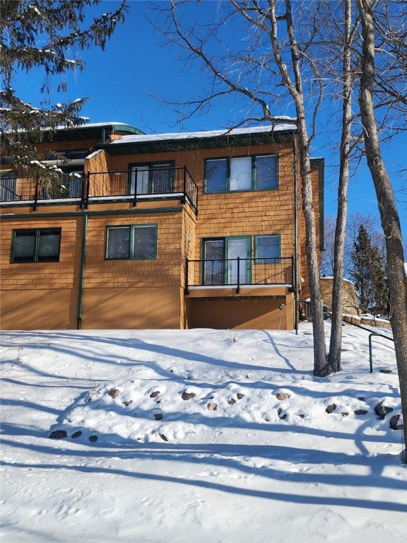 1985 Superior Avenue Property Photo