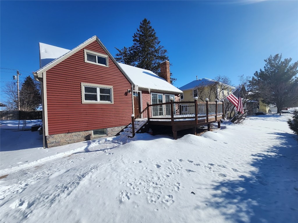 1070 2nd Avenue Property Photo