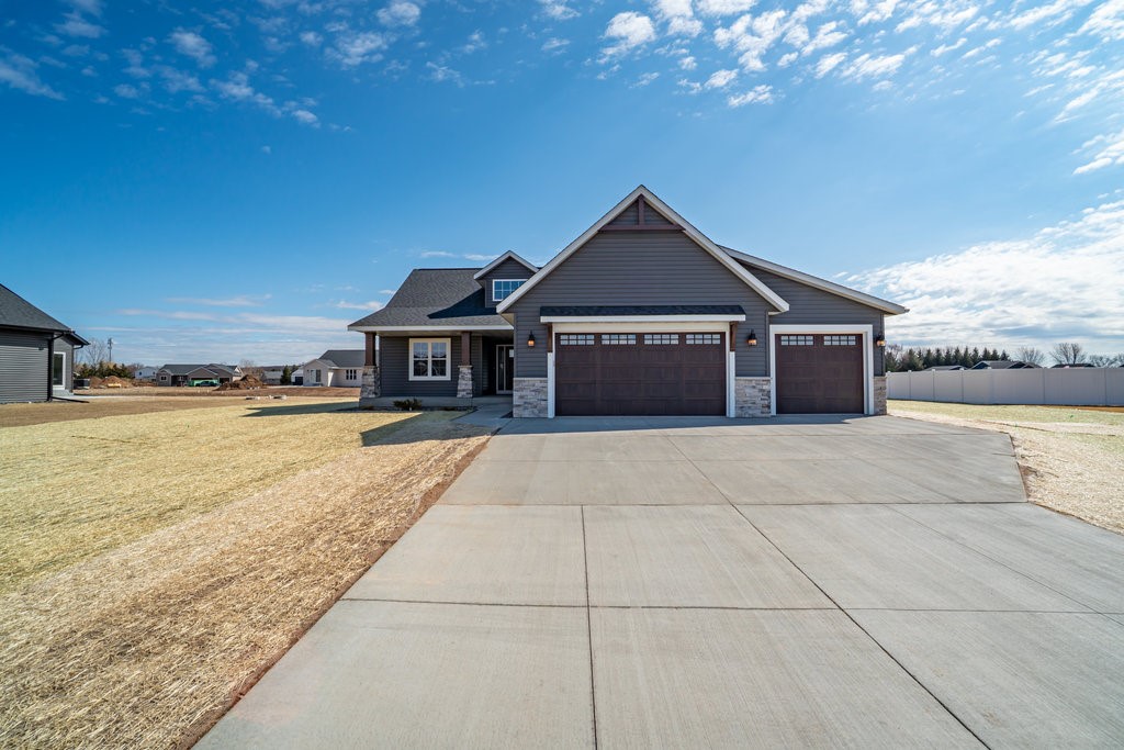 4237 141st Street Property Photo 1