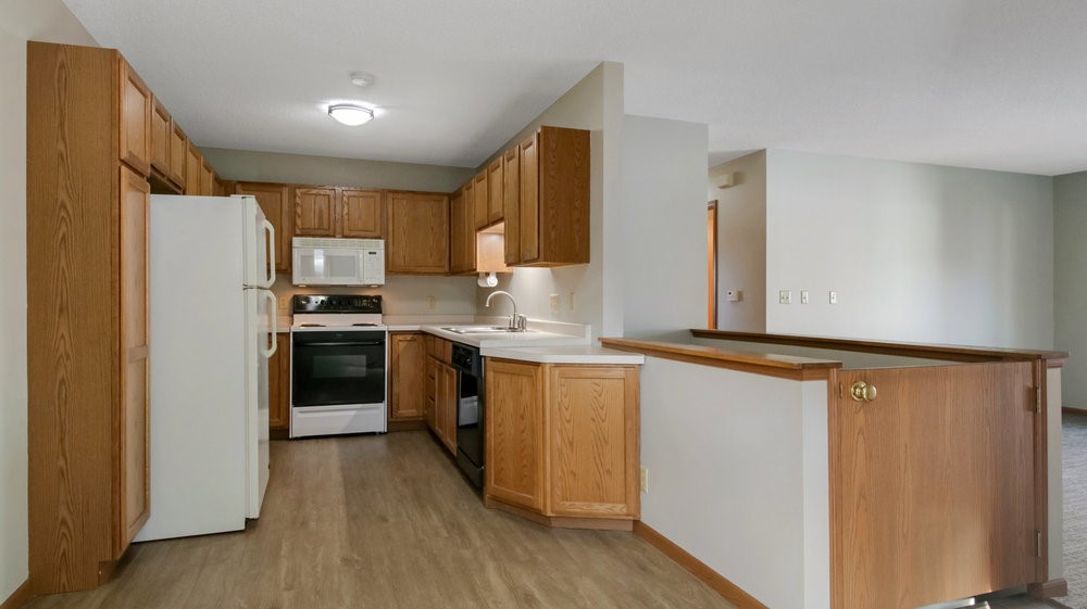 4012 Boardwalk Street Property Photo 5