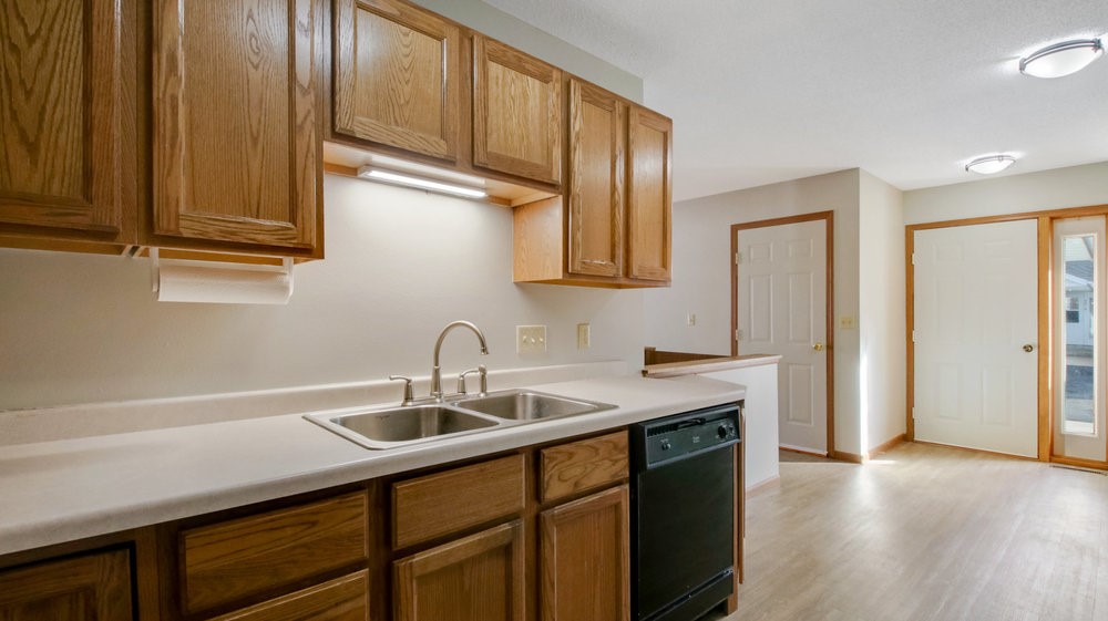 4012 Boardwalk Street Property Photo 7