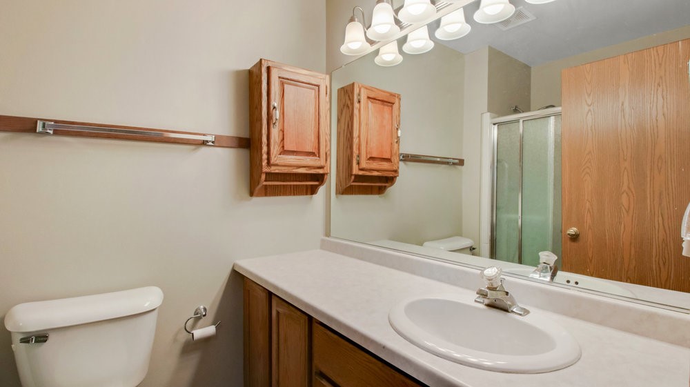 4012 Boardwalk Street Property Photo 8