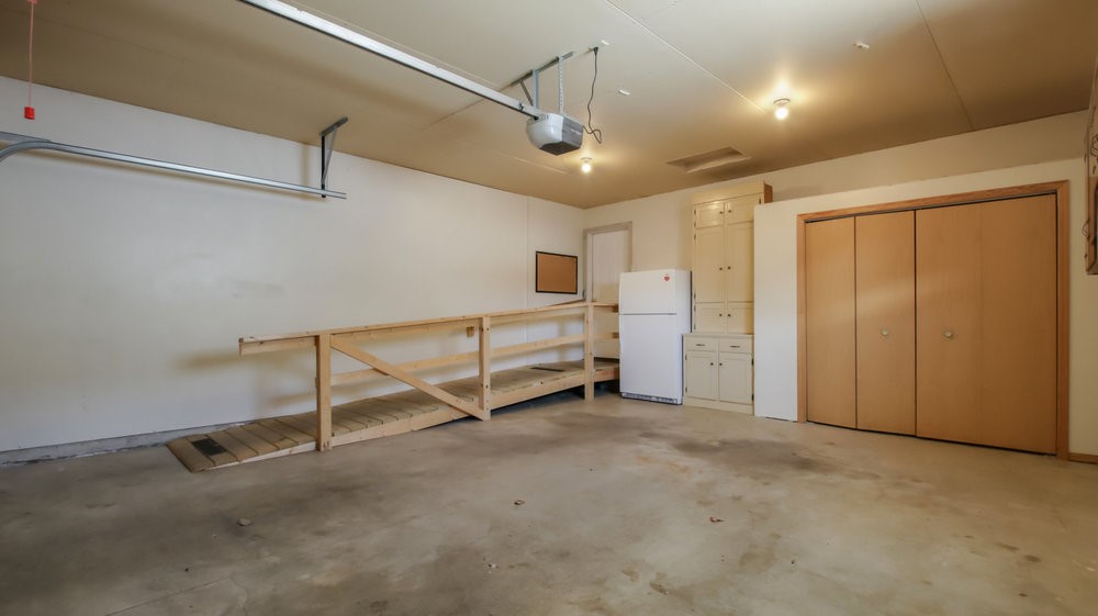 4012 Boardwalk Street Property Photo 23