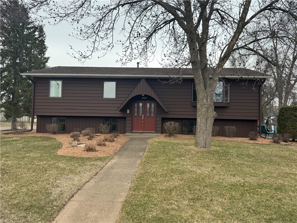 319 Well Street Property Photo 1