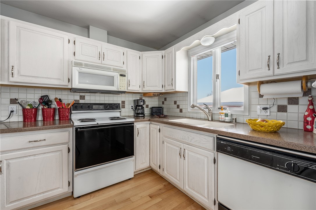 319 Well Street Property Photo 5