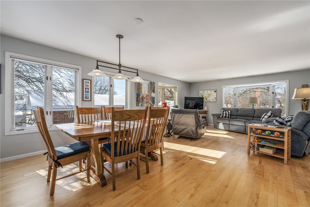 319 Well Street Property Photo 8