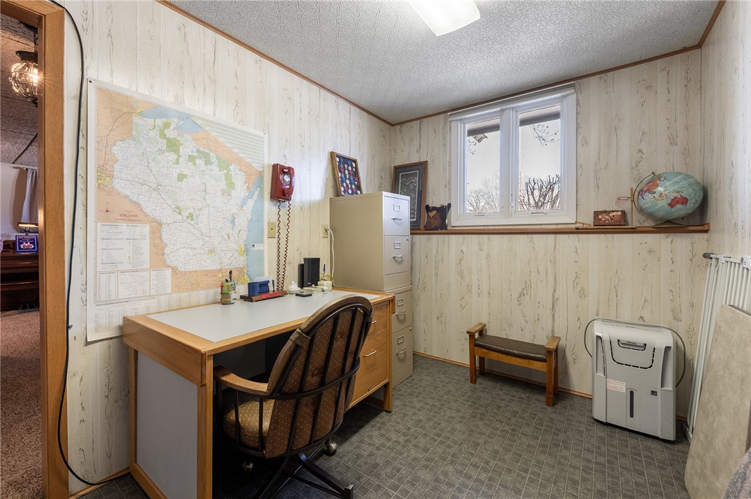 319 Well Street Property Photo 17