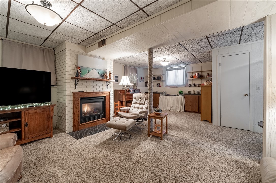 319 Well Street Property Photo 21