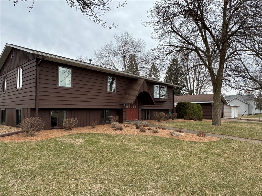 319 Well Street Property Photo 30