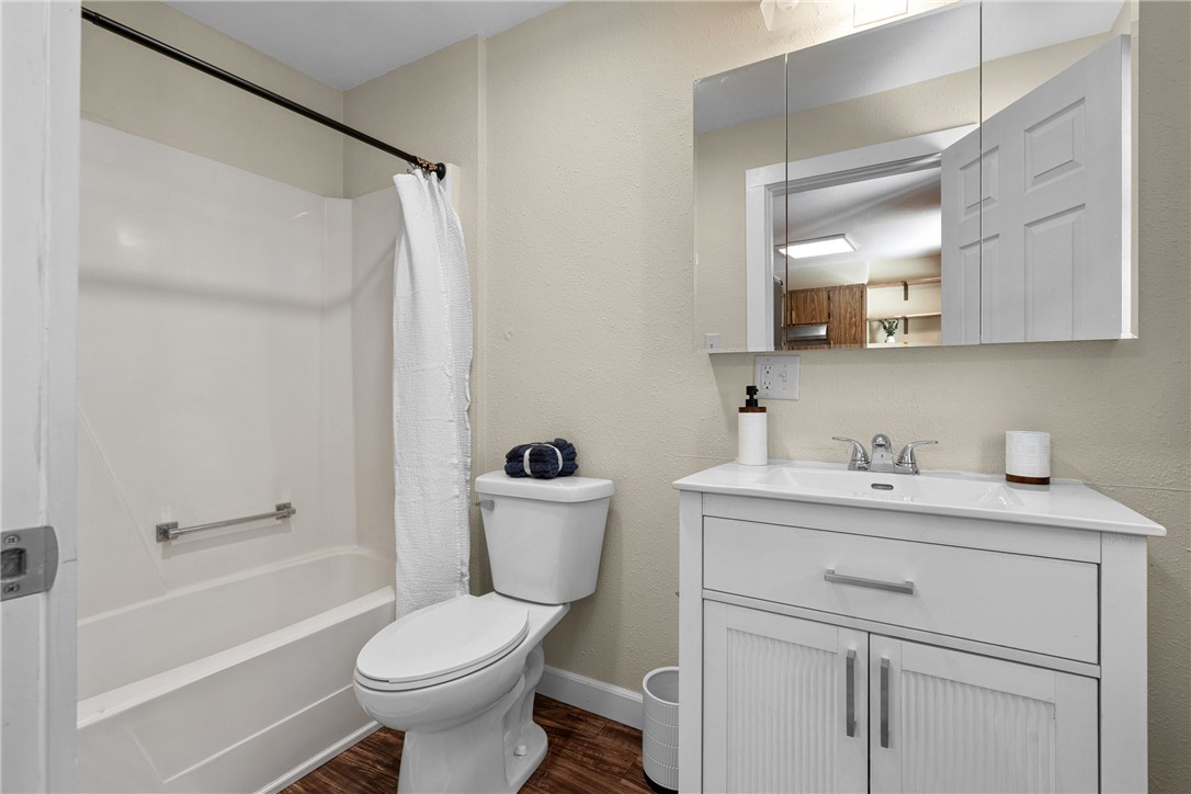 115 Court Street Property Photo 16