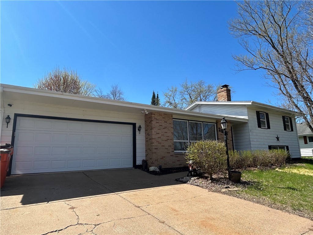 2858 12th Street Property Photo 1